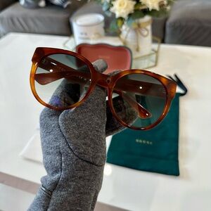 Gucci Interlocking G Round Cat eye Sunglasses Havana